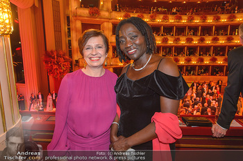 Opernball 2019 - Das Fest - Wiener Staatsoper - Do 28.02.2019 - Auma OBAMA, Doris SCHMIDAUER204