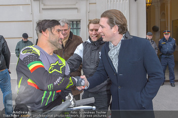 Masters of Dirt meets Bundeskanzler Sebastian Kurz - Bundeskanzleramt, Ballhausplatz, Wien - Do 14.03.2019 - Sebastian KURZ, Georg FECHTER23