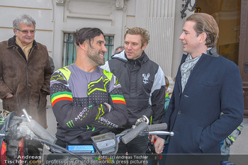 Masters of Dirt meets Bundeskanzler Sebastian Kurz - Bundeskanzleramt, Ballhausplatz, Wien - Do 14.03.2019 - Sebastian KURZ, Georg FECHTER, Herbert FECHTER24