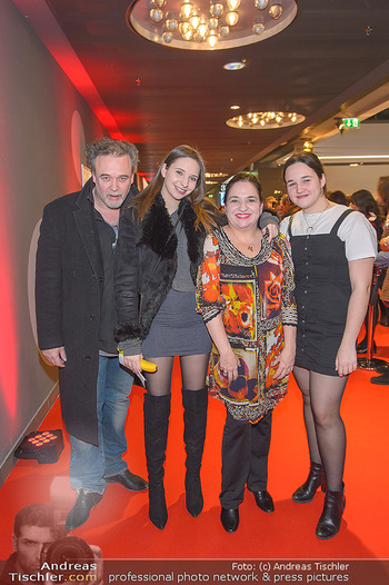 Kinopremiere ´Die Goldfische´ - Cineplexx Donauplex Wien - Do 14.03.2019 - Familie Maria HAPPEL mit Dirk und Kindern Paula und Annemarie44