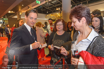 Kinopremiere ´Die Goldfische´ - Cineplexx Donauplex Wien - Do 14.03.2019 - Tom SCHILLING gibt Autogramme86