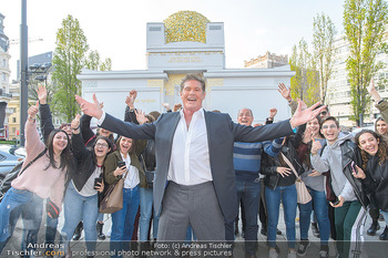 David Hasselhoff für Admiral PK - Novomatic Forum, Wien - Di 09.04.2019 - David HASSELHOFF mit Fans, Touristen1