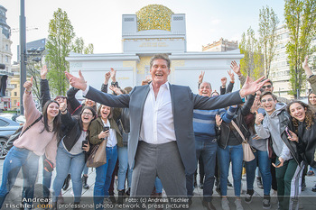 David Hasselhoff für Admiral PK - Novomatic Forum, Wien - Di 09.04.2019 - David HASSELHOFF mit Fans, Touristen23