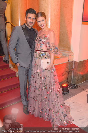 Romy Gala - Red Carpet - Hofburg Wien - Sa 13.04.2019 - Wolke HEGENBARTH, Oliver VAID174