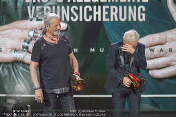 Amadeus Austria Music Awards 2019 - Volkstheater Wien - Do 25.04.2019 - EAV Klaus Eberhartinger, Thomas Spitzer mit Award fürs Lebenswe300