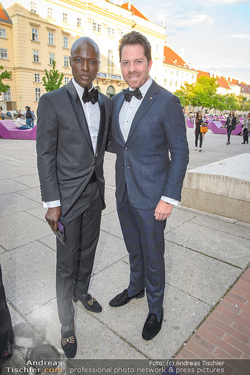 Duftstars Awards - MQ Halle E, Wien - Do 02.05.2019 - Papis LOVEDAY, Daniel SERAFIN56