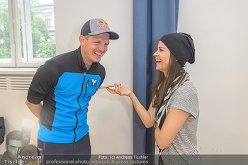 Wings4life world run - Universität Wien - So 05.05.2019 - Thomas MORGENSTERN wird interviewt von Romina COLERUS16