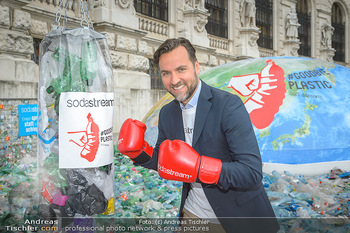 Schwarzenegger für SodaStream - Hofburg Wien - So 26.05.2019 - Ferdinand BARCKHAHN6