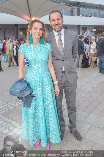 Das Land des Lächelns Premiere - Seefestspiele Mörbisch - Do 11.07.2019 - Susanne HOFFMANN mit Begleitung38
