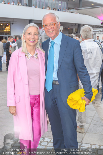 Das Land des Lächelns Premiere - Seefestspiele Mörbisch - Do 11.07.2019 - Martina und Werner FASSLABEND44