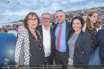Das Land des Lächelns Premiere - Seefestspiele Mörbisch - Do 11.07.2019 - Karl WESSELY, Matthias GRÜN mit Ehefrauen56