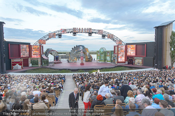 Das Land des Lächelns Premiere - Seefestspiele Mörbisch - Do 11.07.2019 - Seebühne, Bühnenfoto, Kulisse, Bühnenbild, Publikum, Zuschaue84