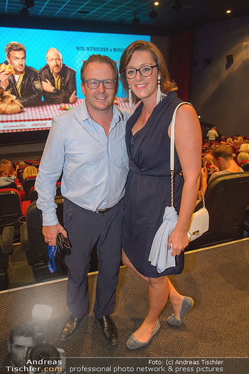 Kinopremiere ´Leberkäsjunkie´ - Cineplexx Donauplex - Do 01.08.2019 - Serge FALCK mit Susanne41