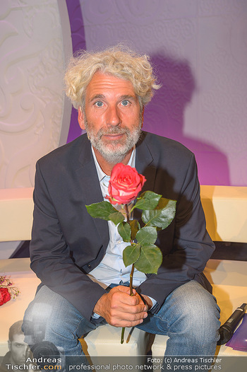 20 Jahre Barbara Karlich Show - ORF Zentrum - Di 03.09.2019 - Dirk STERMANN mit Rose9