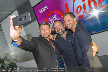 Vorstadtweiber Fototermin - ThirtyFive Vienna Twin Towers - Do 05.09.2019 - Wolfgang Fiffi PISSECKER, Philipp HOCHMAIR, Jürgen MAURER18