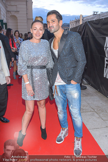 Fashion Week Opening - MQ Museumsquartier, Wien - Mo 09.09.2019 - Ines und Fadi MERZA11