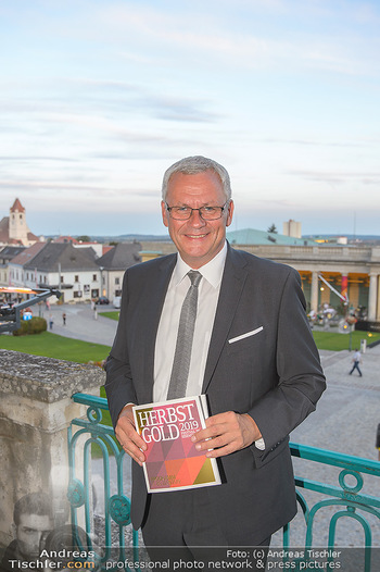 Herbstgold Festival Eröffnung - Schloss Esterhazy, Eisenstadt - Mi 11.09.2019 - Thomas STEINER (Bürgermeister, im Hintergrund Eisenstadt)83