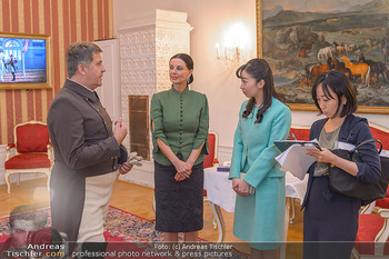 Besuch der Japanischen Prinzessin - Spanische Hofreitschule - Di 17.09.2019 - Japanische Prinzessin Kako VON AKISHINO, Sonja KLIMA, Andreas HA14