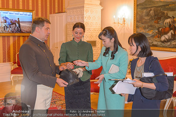 Besuch der Japanischen Prinzessin - Spanische Hofreitschule - Di 17.09.2019 - Japanische Prinzessin Kako VON AKISHINO, Sonja KLIMA, Andreas HA16