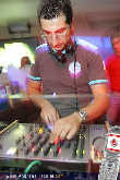 Between Opening - Passage - Do 08.09.2005 - 21