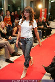 WOMAN Model Contest 2005 - NEWS Tower - Do 17.11.2005 - 76