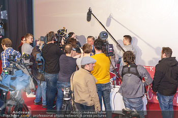 PK: Nicht-Verkündung des Stargasts - Lugner City, Wien - Do 13.02.2020 - Richard LUGNER im Medienrummel, Journalisten, Presse19