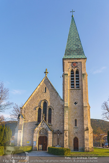 Corona Feature und Frühling - Wien und Wachau - Di 24.03.2020 - Marienkirche Berndorf Niederösterreich im Theaterpark, Frühlin14