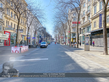 Corona Feature und Frühling - Wien und Wachau - Di 24.03.2020 - Leere verwaiste Mariahilferstraße Wien, Einkaufsstraße mensche48