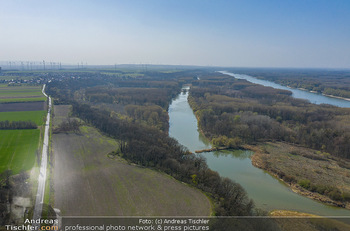 Fototour Großraum Hainburg - Hainburg, Carnuntum - Fr 27.03.2020 - Blick Richtung Petronell-Carnuntum Bad Deutsch-Altenburg Luftbil5