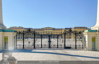 Corona Feature - Wien, NÖ - So 05.04.2020 - Schlosspark Schönbrunn geschlossen gesperrten Bundesgarten Bund56