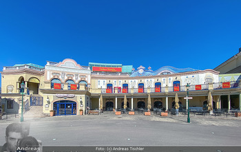 Corona Feature - Wien, NÖ - So 05.04.2020 - Madame Tussauds Vienna und Restaurant Eisvogel Wien blauer Himme97