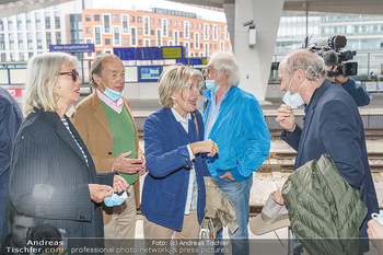 Werbeshooting für Festspielprogramm - Theaterpark Berndorf - Sa 13.06.2020 - Birgit HUTTER, Lothar WESEMANN, Xenia HAUSER, Xaver SCHWARZENBER34