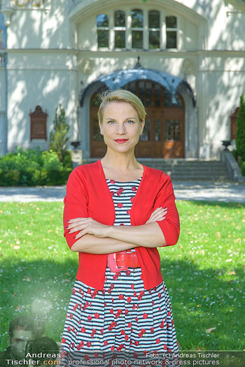 Werbeshooting für Festspielprogramm - Theaterpark Berndorf - Sa 13.06.2020 - Kristina SPRENGER (Portrait)54