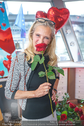 Liebesg´schichten und Heiratssachen - MS Blue Danube, Wien - Mi 24.06.2020 - Kathrin (Katrin) ZECHNER22