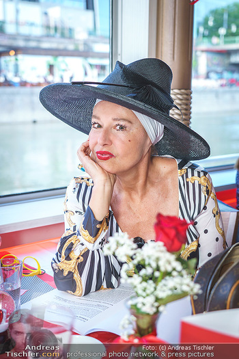 Liebesg´schichten und Heiratssachen - MS Blue Danube, Wien - Mi 24.06.2020 - Andrea BUDAY (ehemalige Kandidatin)24