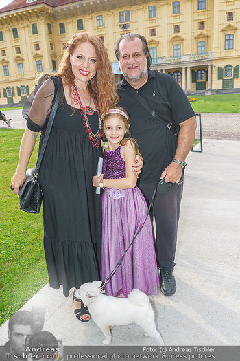 Wir spielen für Österreich - Empfang - Henrici, Eisenstadt - Fr 26.06.2020 - Familie Martina SERAFIN mit Tochter Elisabetta und Alessandro GU41