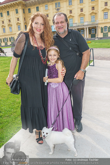 Wir spielen für Österreich - Empfang - Henrici, Eisenstadt - Fr 26.06.2020 - Familie Martina SERAFIN mit Tochter Elisabetta und Alessandro GU42