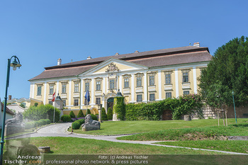 Ein fest für Dominique Meyer - Schloss Gobelsburg, NÖ - Mi 01.07.2020 - Schloss Gobelsburg, Auffahrt2