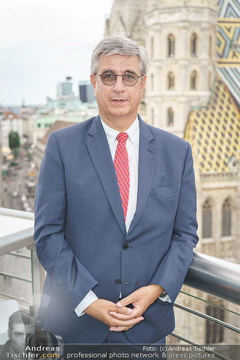 Philoro Golden Winner Dinner - Do&Co Wintergarten - Do 16.07.2020 - Gerhard STARSICH (Portrait)26