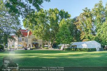 Premiere ´ÖsterReich an Witz´ - Theaterpark Berndorf - Do 20.08.2020 - Stadttheater und Festzelt im Theaterpark9