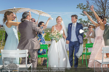 Hochzeit Martin und Gloria Traxl - Purbach, Burgenland - Sa 05.09.2020 - Joji HATTORI mit Ehefrau Sabine, Martin und Gloria TRAXL5