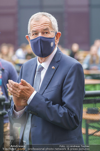 Climate Kirtag - Heldenplatz - Do 17.09.2020 - Alexander VAN DER BELLEN mit Corona Maske97
