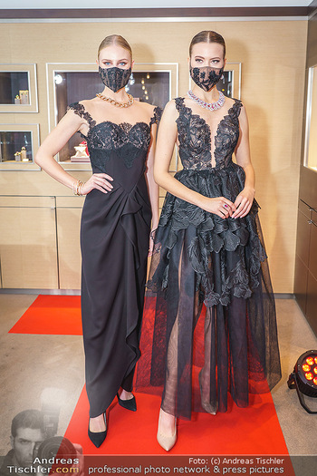 Silvia Schneider- the black collection - Bucherer, Wien - Mo 05.10.2020 - Models mit Corona Schutzmaske19