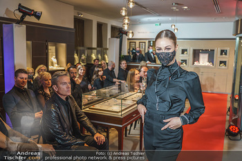 Silvia Schneider- the black collection - Bucherer, Wien - Mo 05.10.2020 - Model am Laufsteg57