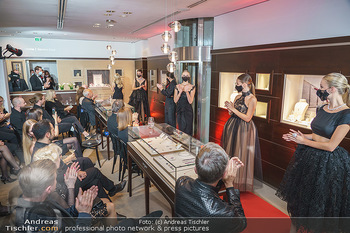 Silvia Schneider- the black collection - Bucherer, Wien - Mo 05.10.2020 - Model am Laufsteg82