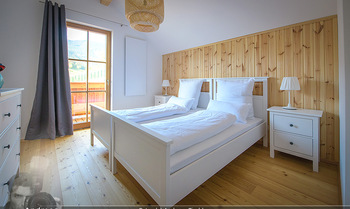 Neue Chalets am Schneeberg - Puchberg am Schneeberg - Fr 23.10.2020 - gemütliches Schlafzimmer, Holz, Wärme, Betten, hell28