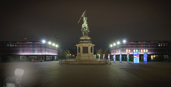 Wien bei Nacht Teil 1 - Wien - So 15.11.2020 - Erzherzog Karl Reiterstatue, Heldenplatz, Pavillon Burg Parlamen16