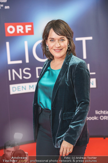 Licht ins Dunkel Gala - ORF Zentrum - Mi 25.11.2020 - Eva PÖLZL (Portrait)51