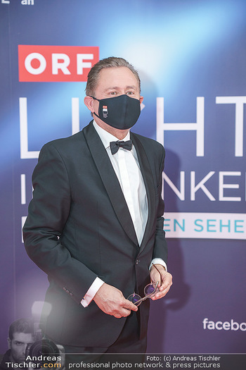 Licht ins Dunkel Gala - ORF Zentrum - Mi 25.11.2020 - Alexander WRABETZ mit Corona Schutzmaske55