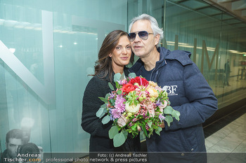 Licht ins Dunkel Gala - ORF Zentrum - Mi 25.11.2020 - Andrea BOCELLI mit Ehefrau Veronica (BERTI)116